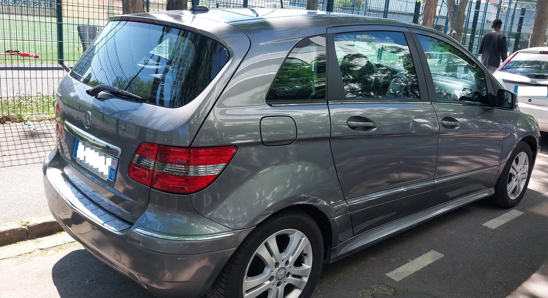 Mercedes-Benz B 180 Classe B 180 BlueEFFICIENCY Optimum Design Gris - 2