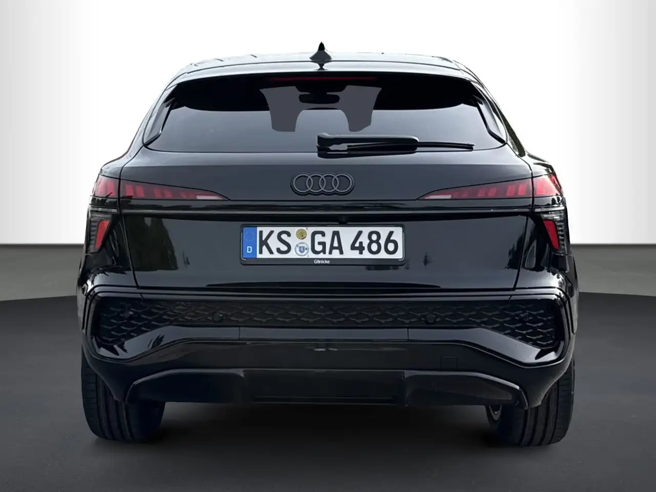 Audi Q3 S-LINE 1.5 TFSI DSG, RFK, NAVI, AHK 4