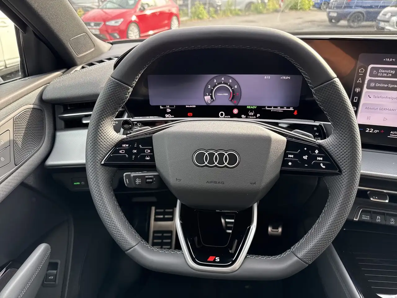 Audi Q3 S-LINE 1.5 TFSI DSG, RFK, NAVI, AHK 9