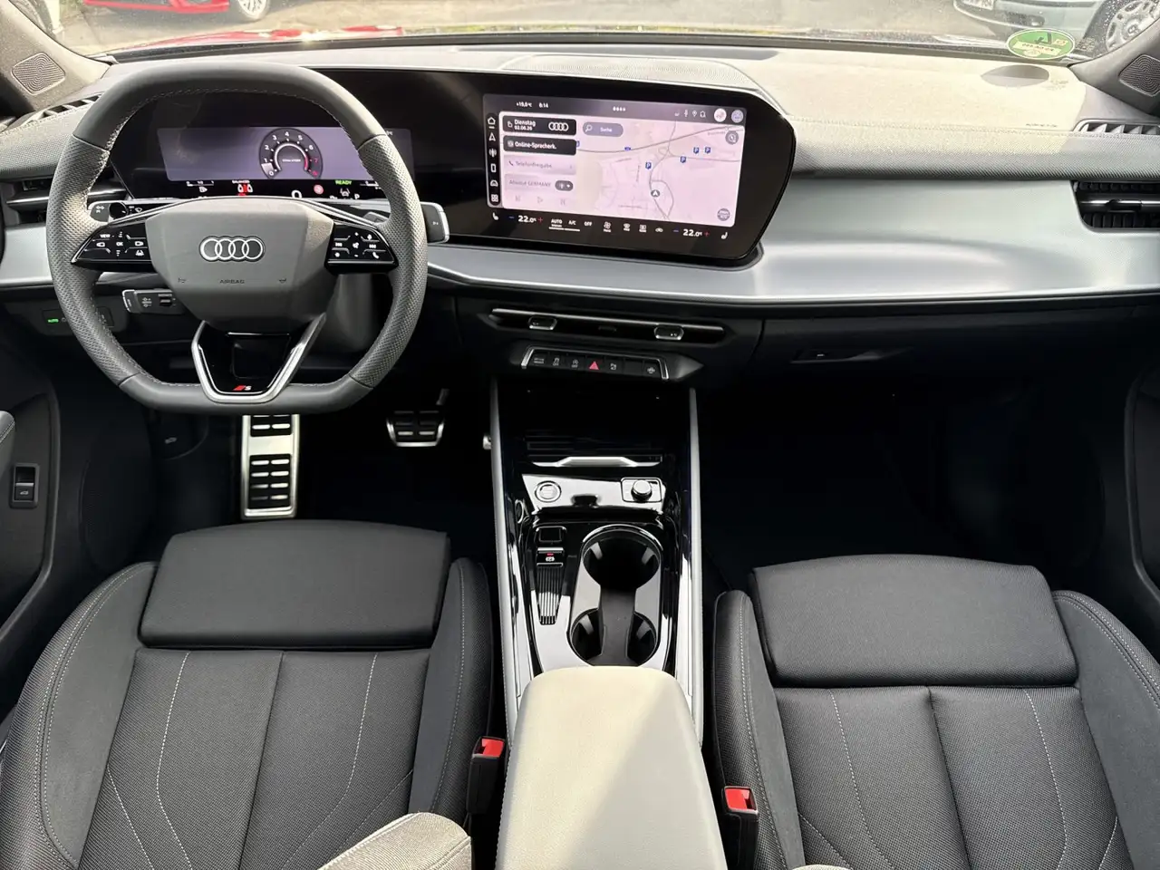 Audi Q3 S-LINE 1.5 TFSI DSG, RFK, NAVI, AHK 11