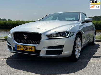 Jaguar XE 2.0 T Portfolio Trekhaak, navi, clima,in uitmunten