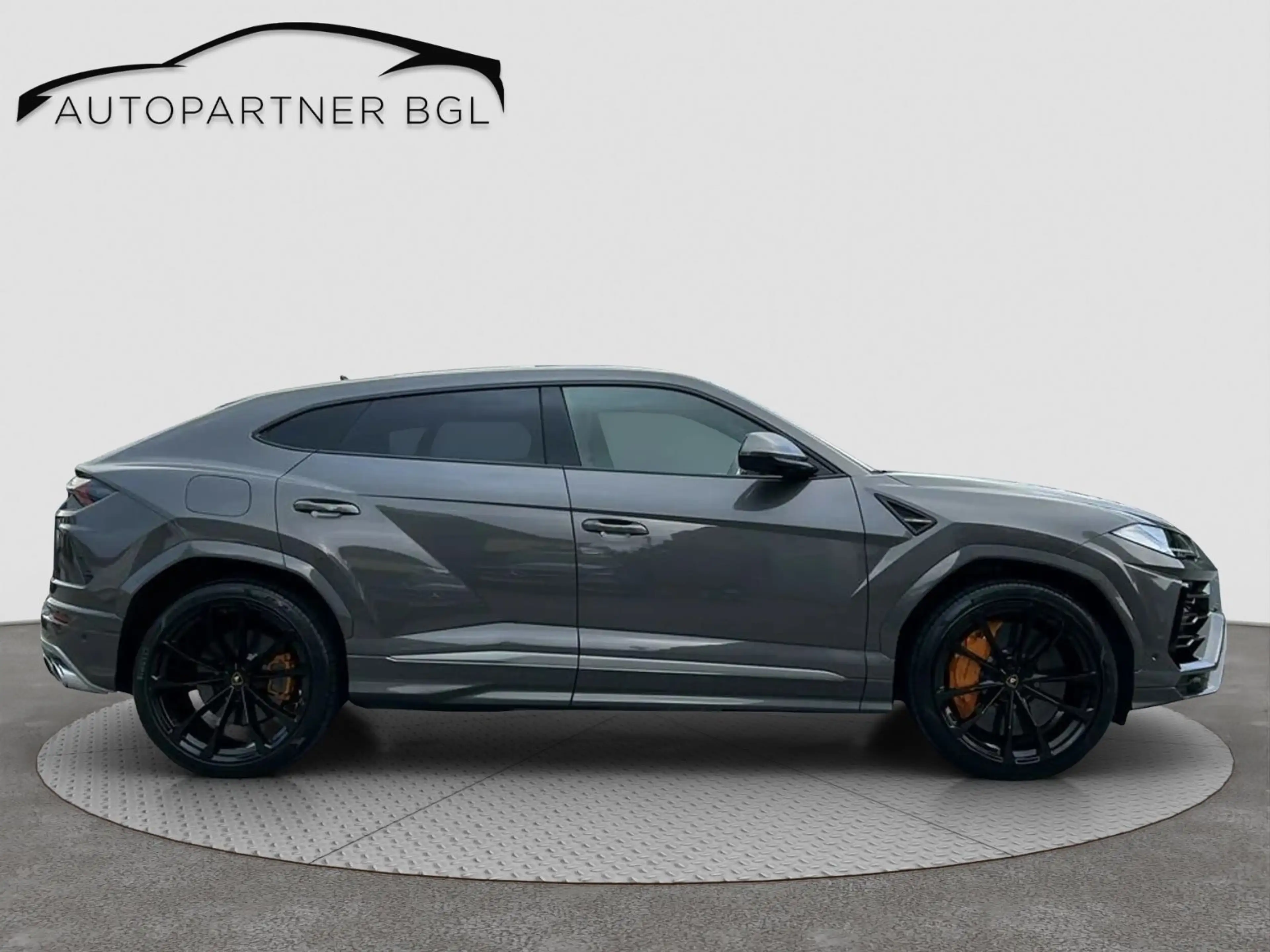 Lamborghini Urus 4.0 KERAMIK*B&O*MASSAGE*PANO*HUD* — photo 5