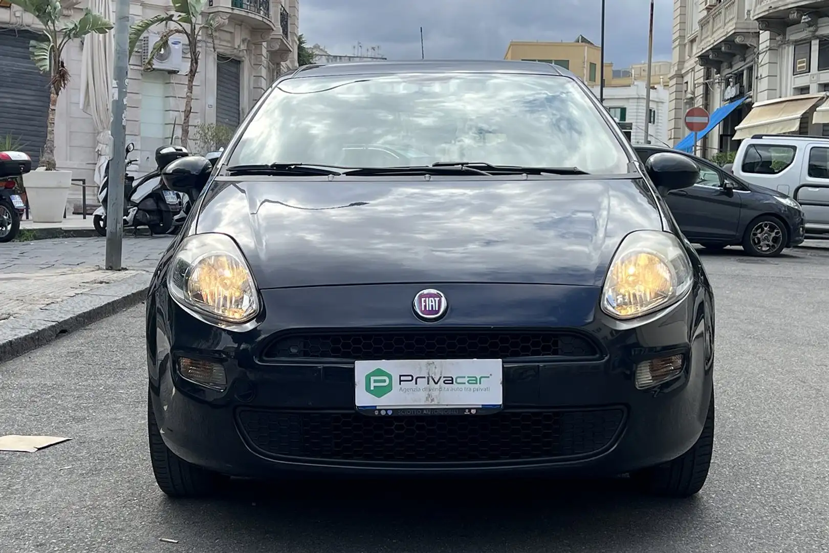 Fiat Punto Punto 1.4 8V 5 porte Easypower Lounge Bleu - 2