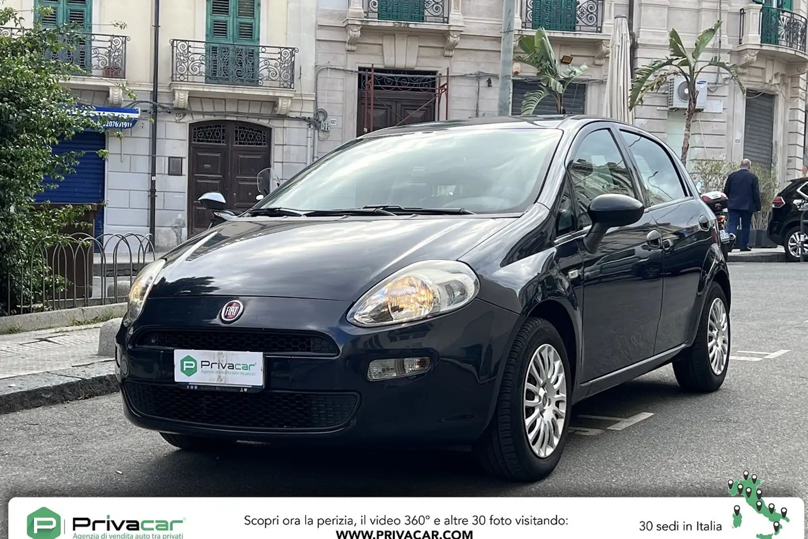 Fiat Punto Punto 1.4 8V 5 porte Easypower Lounge Bleu - 1