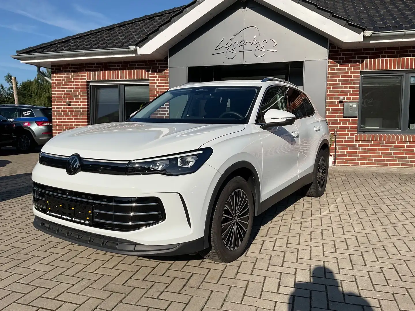 Volkswagen Tiguan 2.0 TDI DSG Elegance,AHK,el.Heckklappe,IQ Blanc - 1