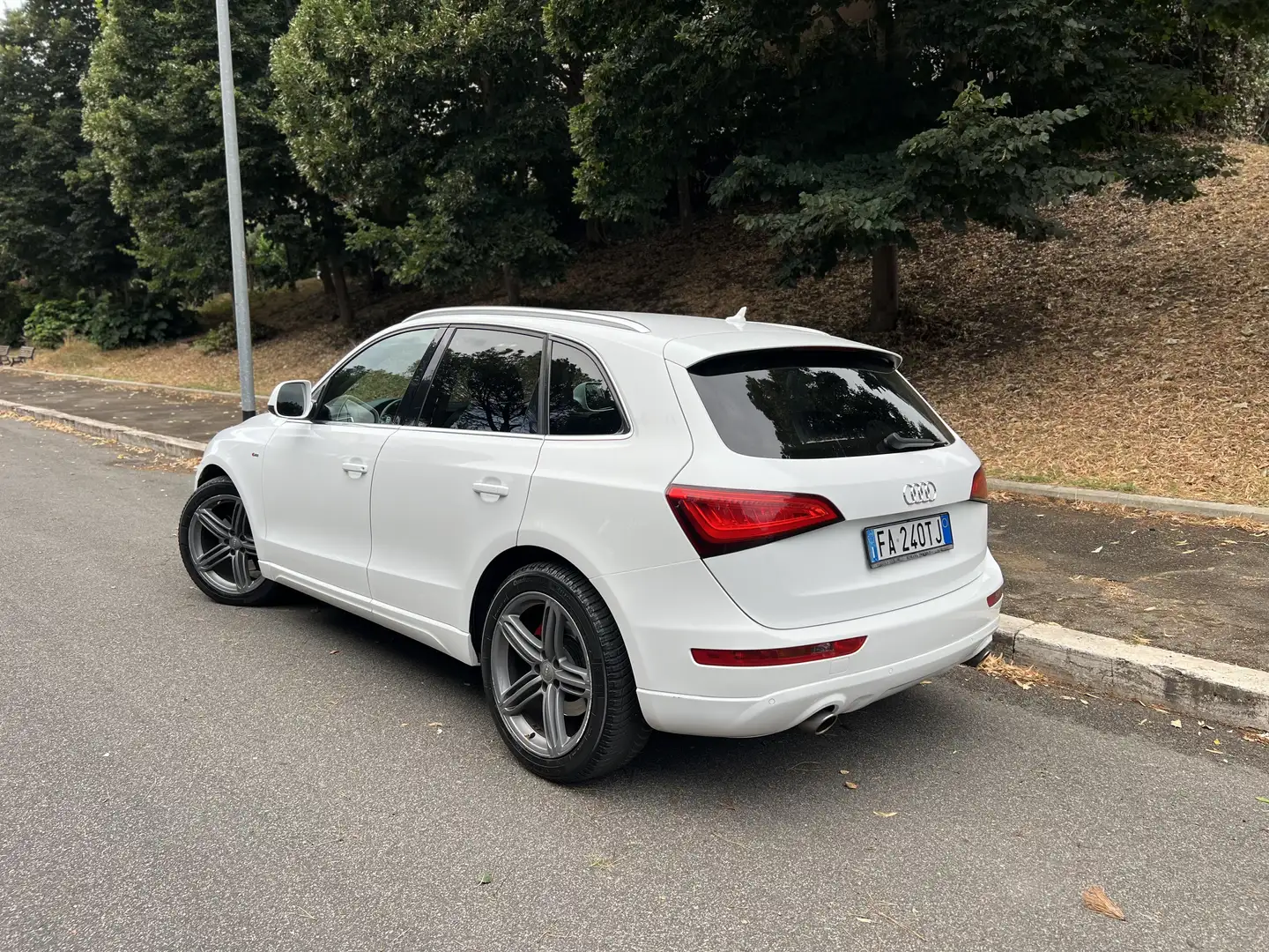 Audi Q5 3.0 V6 tdi quattro s-tronic - 2