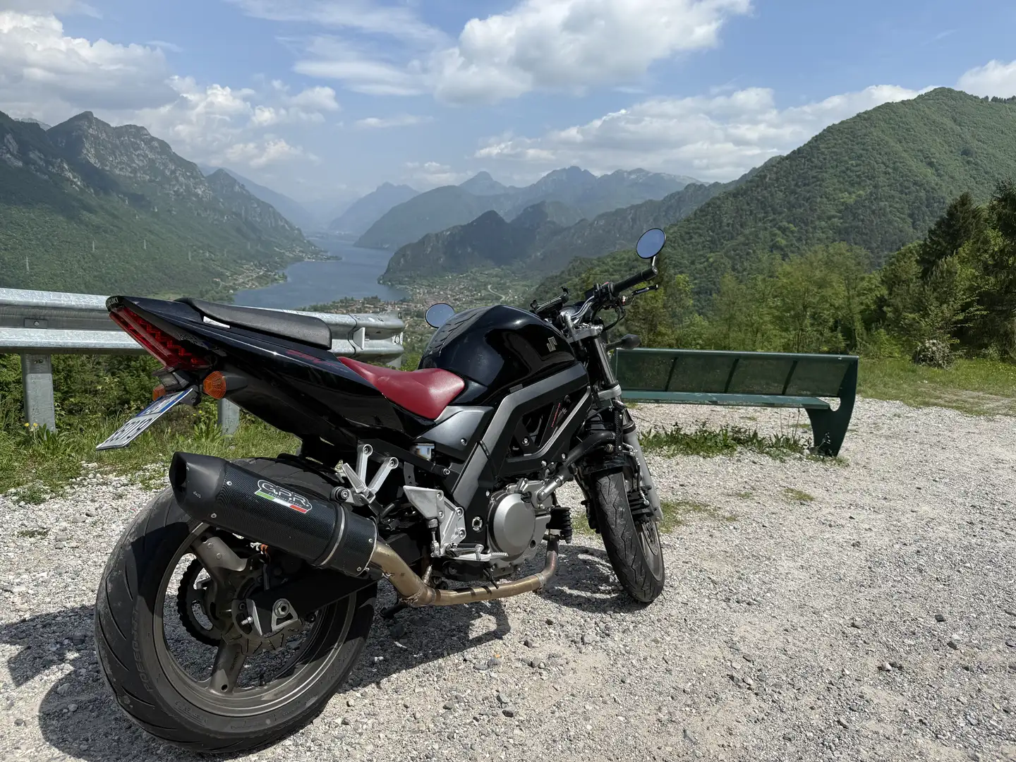 Suzuki SV 650 Noir - 2