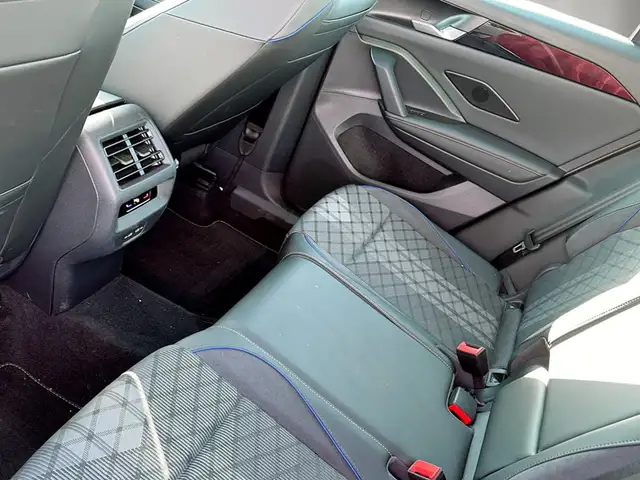 Volkswagen Tiguan view 11