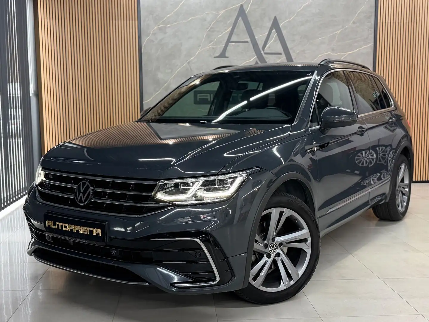 Volkswagen Tiguan R-Line 2.0 TDI*IQ-Light*SHZG*TEMP* Gris - 2