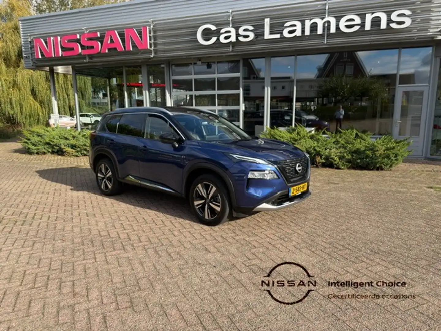 Nissan X-Trail E-Force 4WD 214pk 7pl Tekna Sun Pack Blauw - 1
