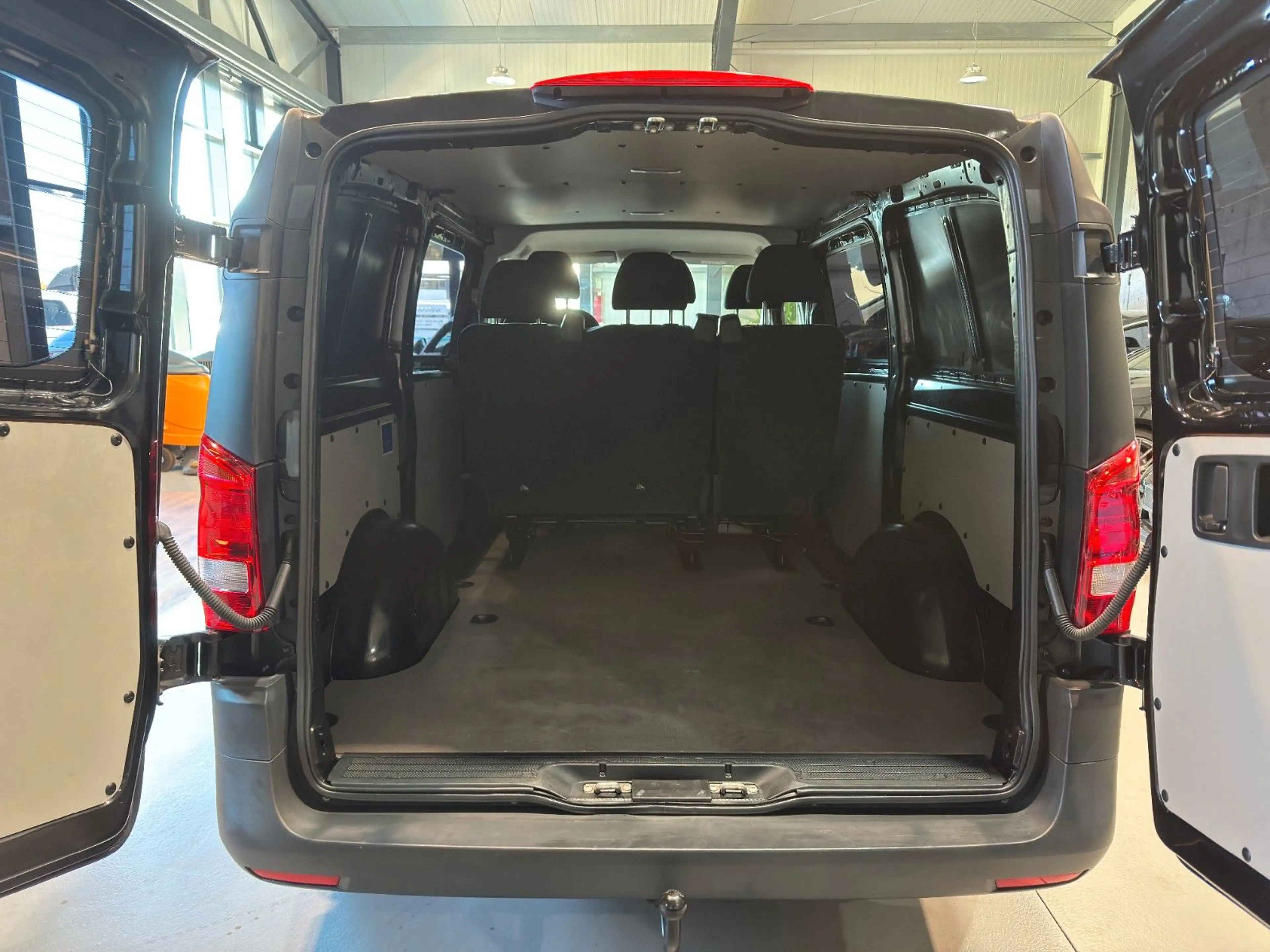 Mercedes-Benz Vito Mixto/116/CDI/lang/AHK/6.SITZER/AHK/NAVI — photo 7