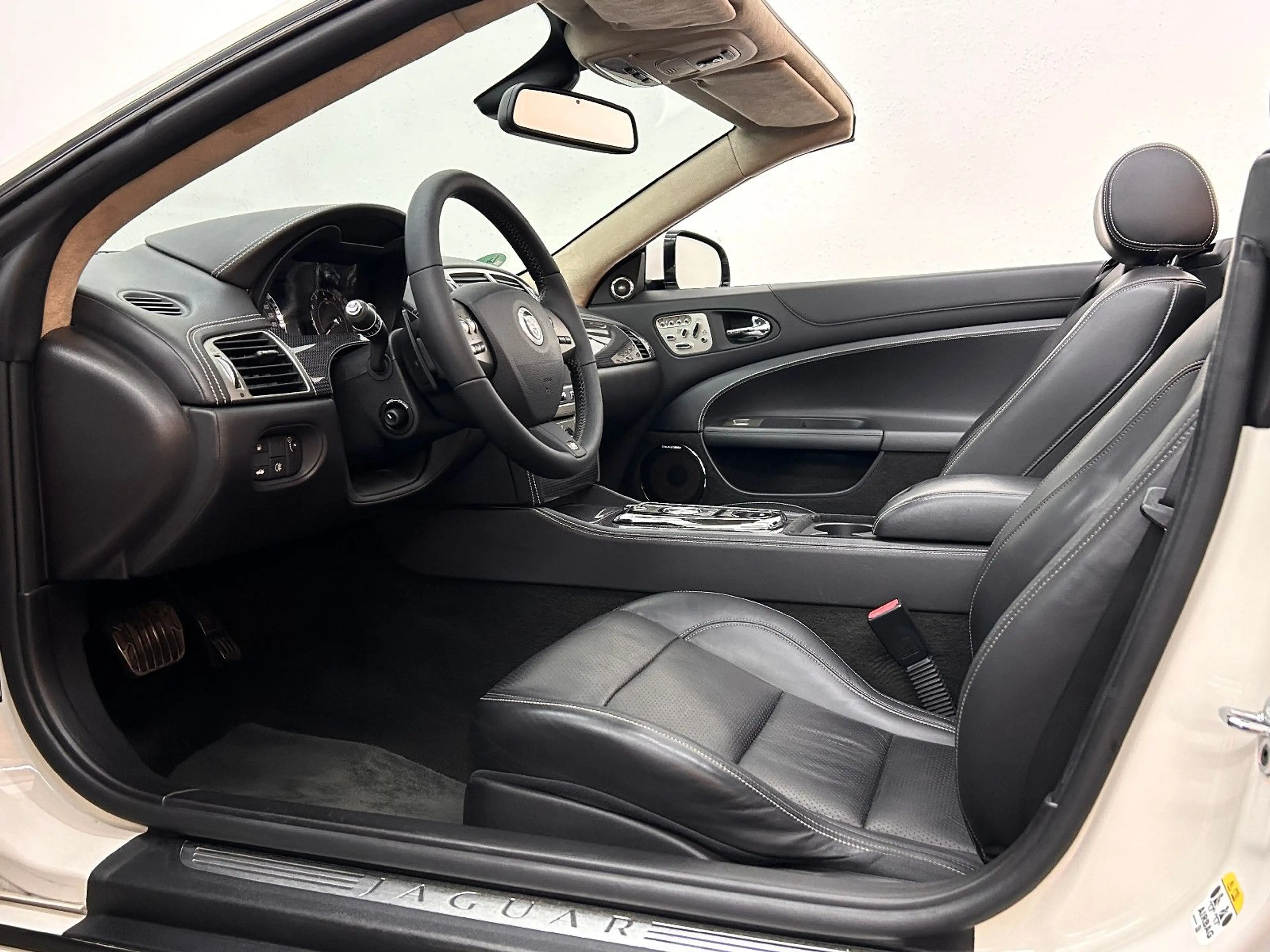 Jaguar XKR 5.0 V8 Cabriolet - Deutsches Fzg.! — photo 8