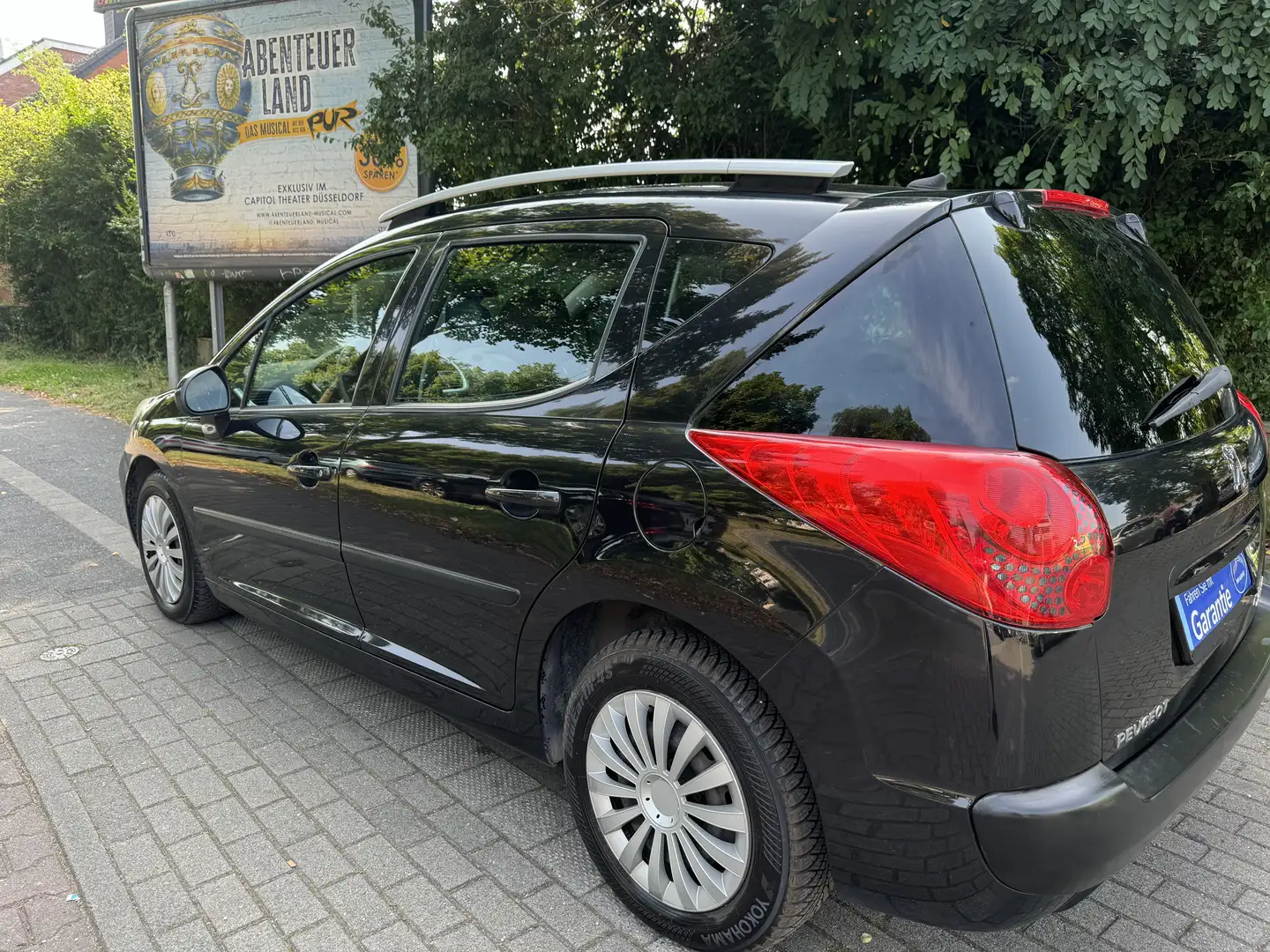 Peugeot 207 SW 95 VTi Filou, Panorama Dach,Scheckheft. Schwarz - 2