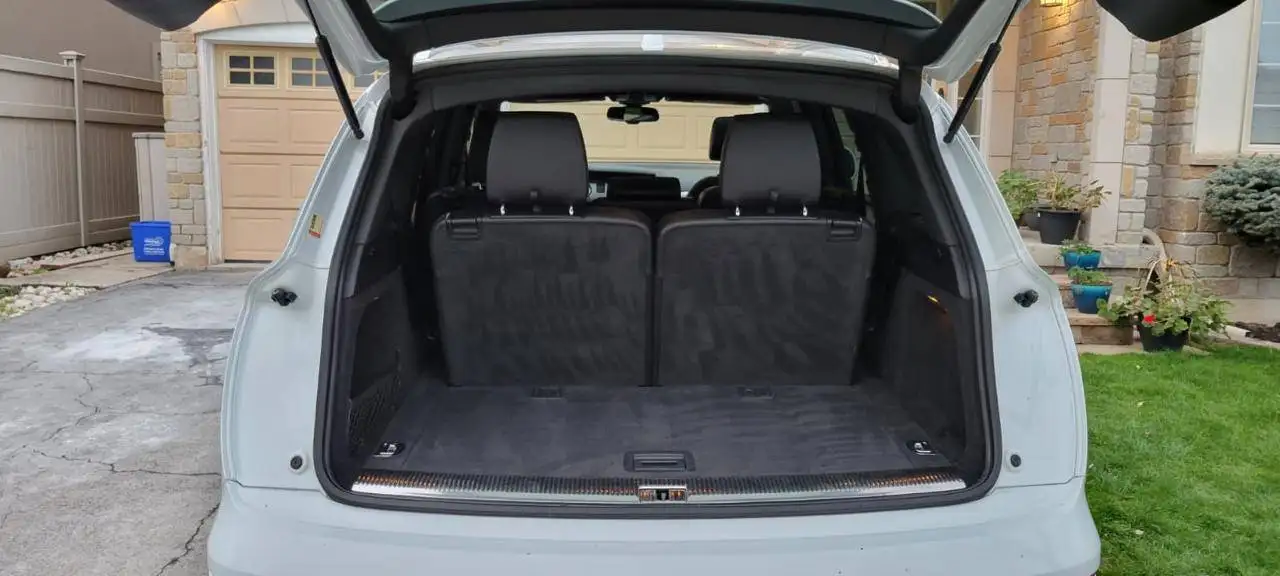 Audi Q7 снимка Audi Q7
