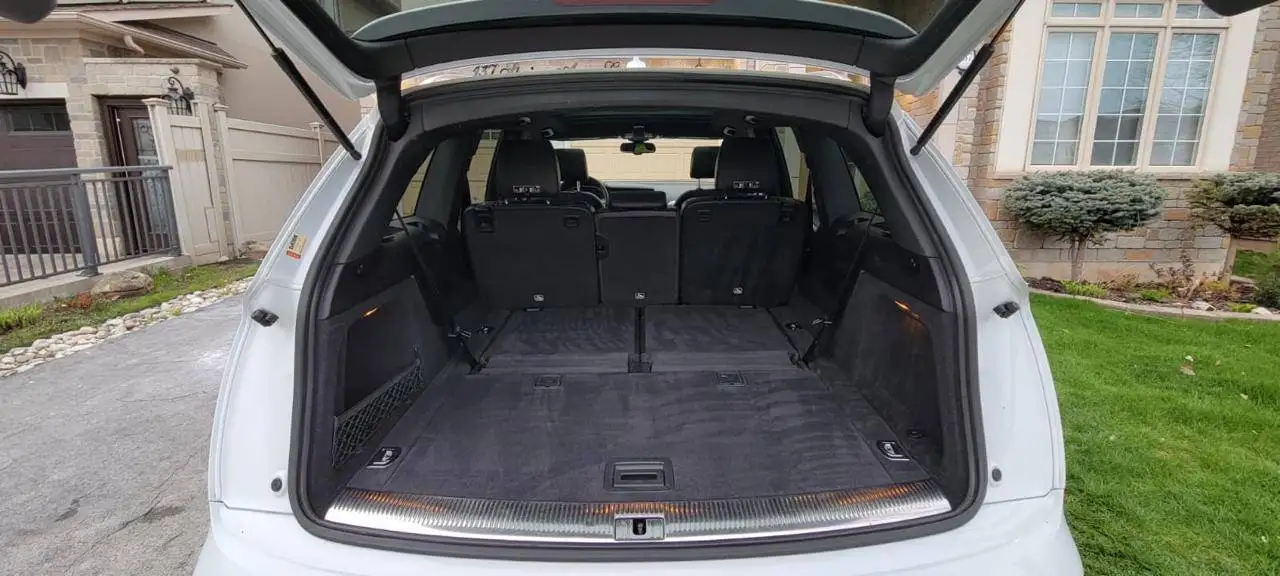 Audi Q7 снимка Audi Q7