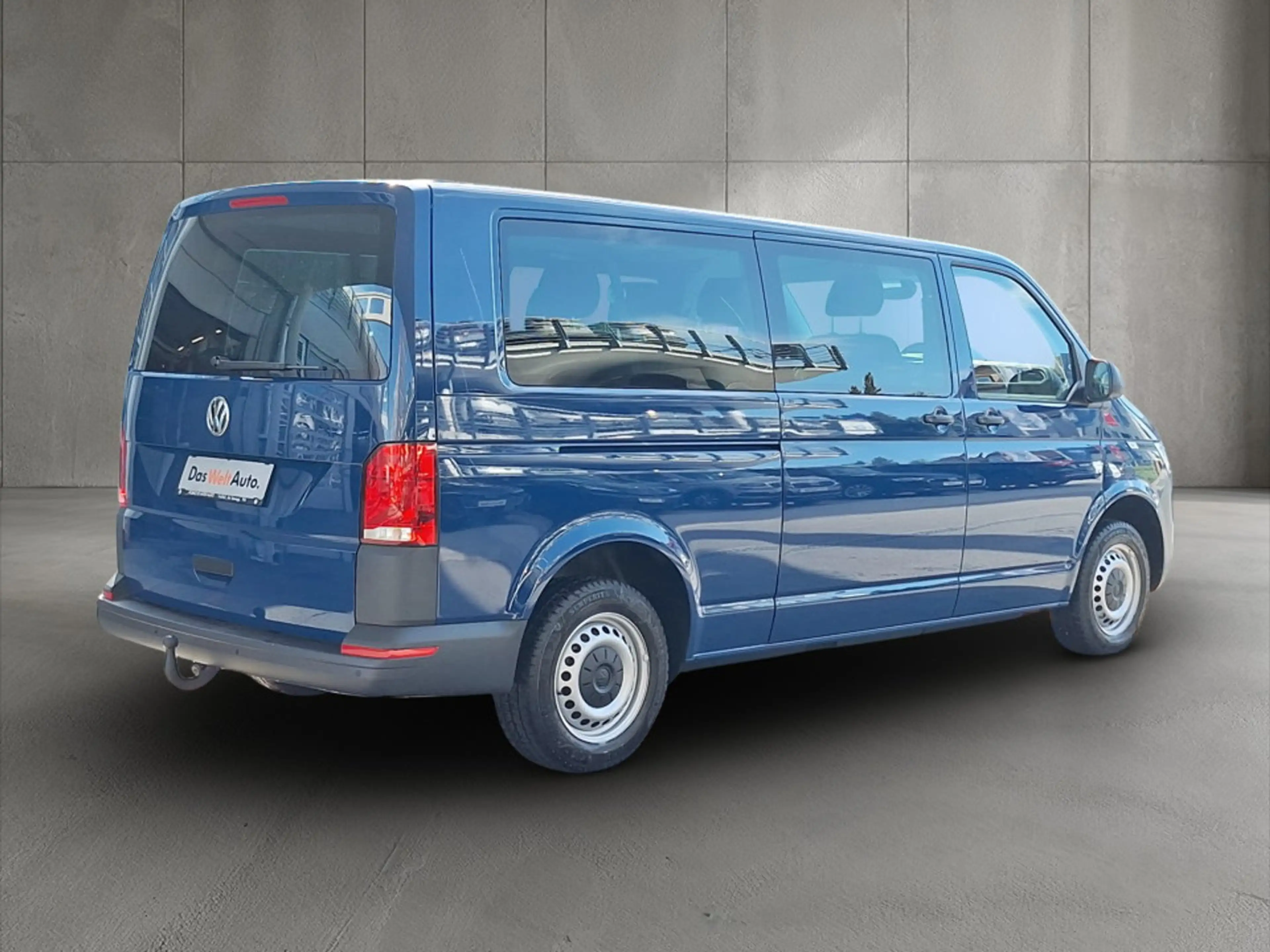 Volkswagen T6.1 Transporter Kombi LR TDI 4MOTION — photo 4