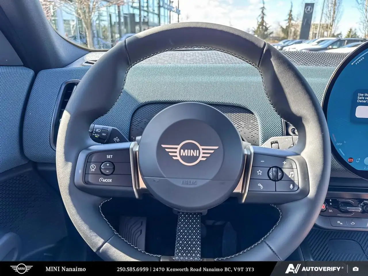 MINI Countryman снимка MINI Countryman