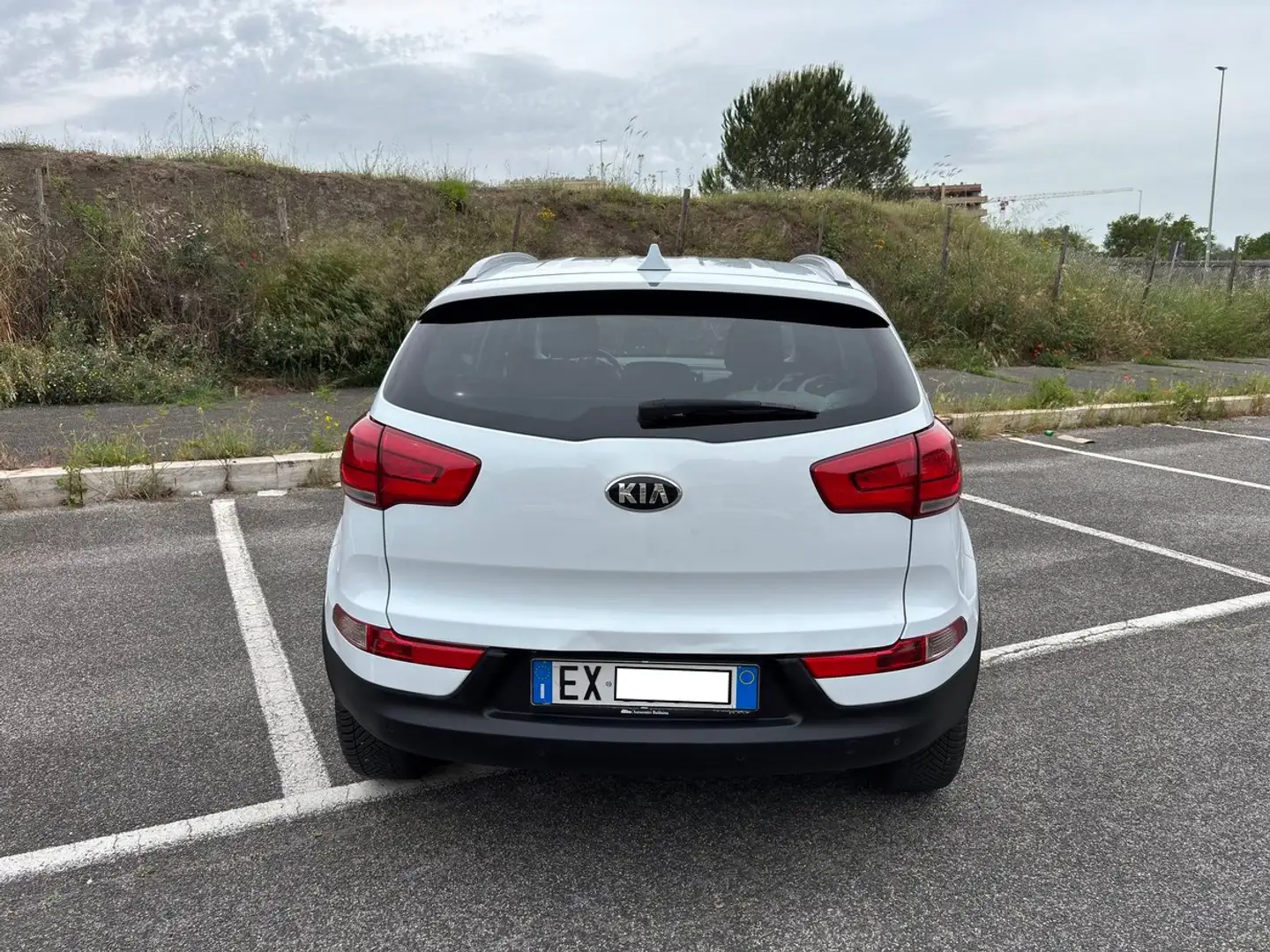 Kia Sportage 1.7 crdi Class 2wd Bianco - 2