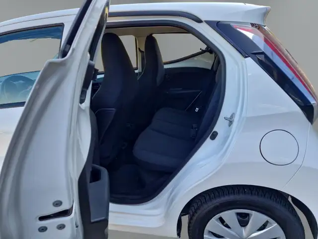 Toyota Aygo view 11