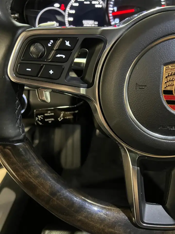 Porsche Panamera снимка Porsche Panamera