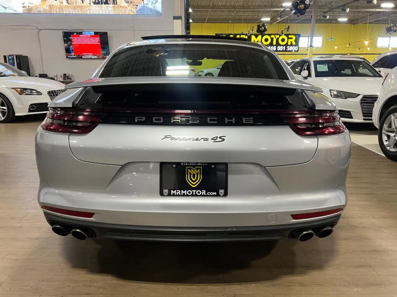 Porsche Panamera снимка Porsche Panamera