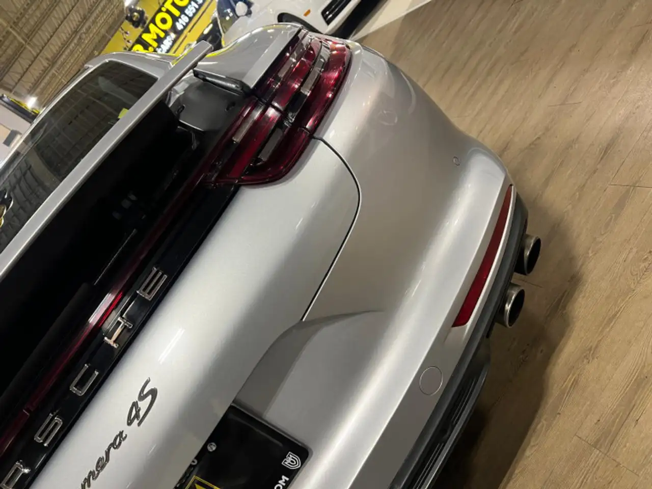 Porsche Panamera снимка Porsche Panamera