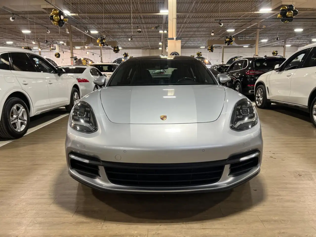 Porsche Panamera снимка Porsche Panamera
