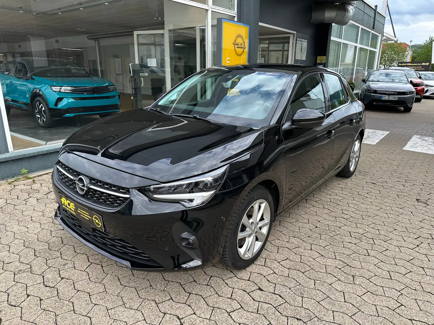 Opel Corsa 1,2 Elegance*PDC*Kamera*SHZ*Totwinkel Assi* Noir - 1