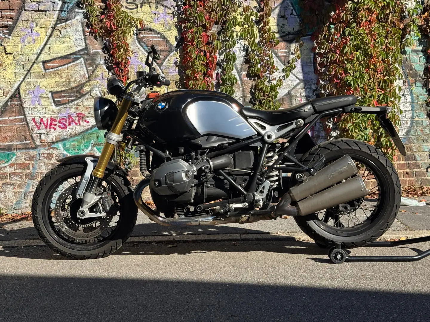 BMW R nineT Fekete - 1
