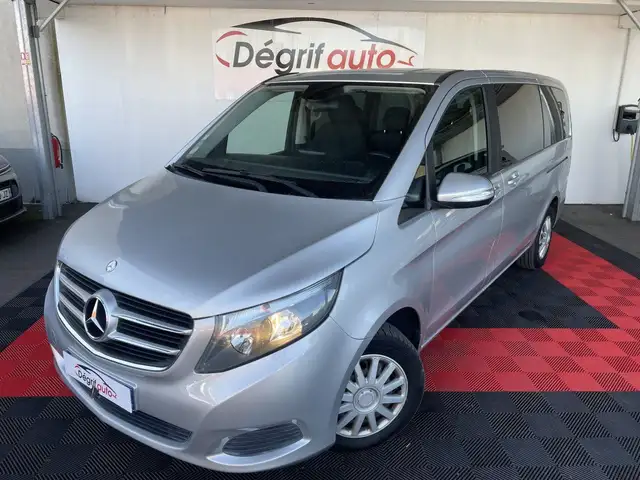 Mercedes-Benz V 220 CDI Long Executive