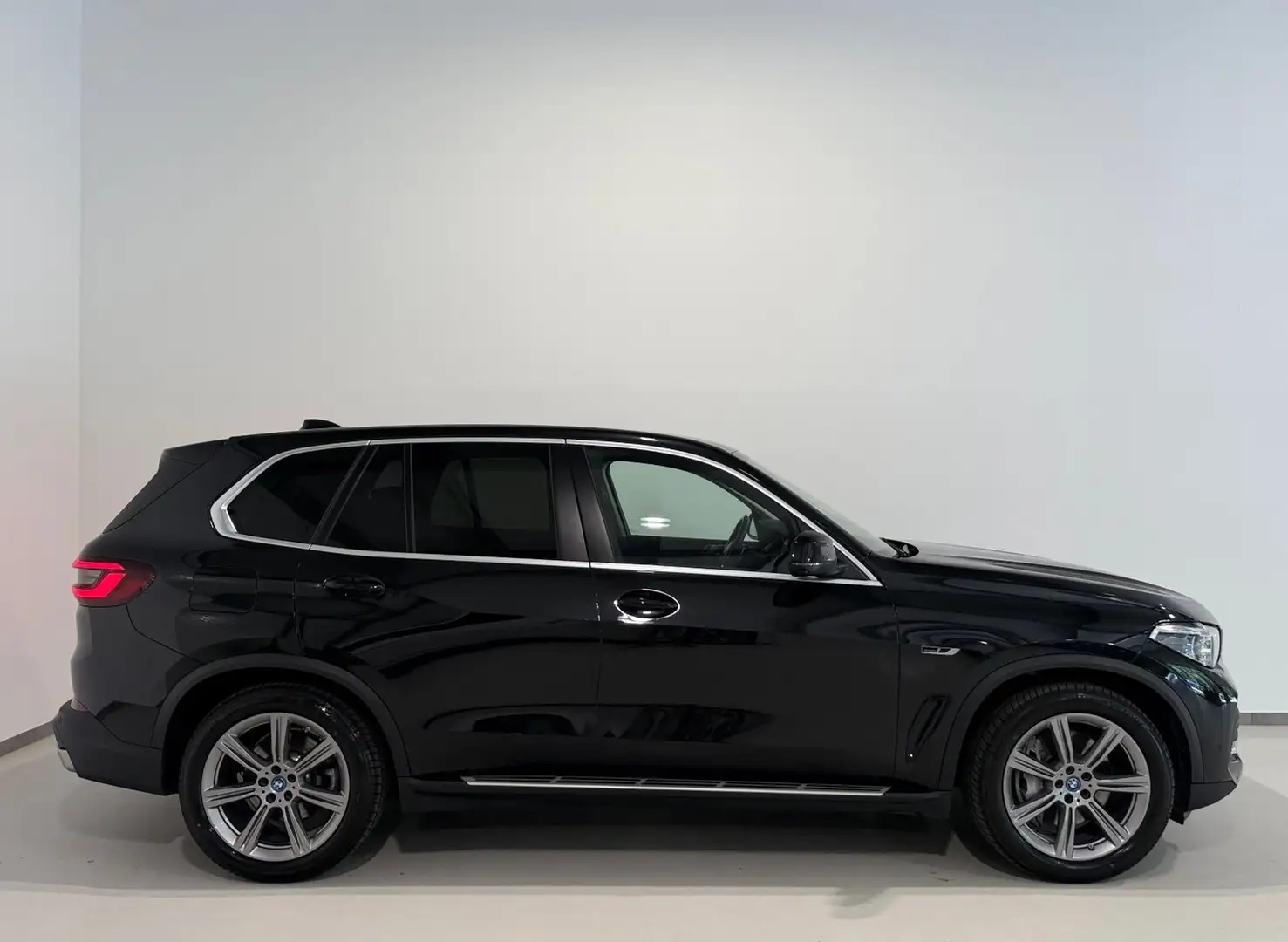 BMW X5 xDrive45e/HEAD-UP/Massage/AHK/Sitzklima/Laser Schwarz - 2