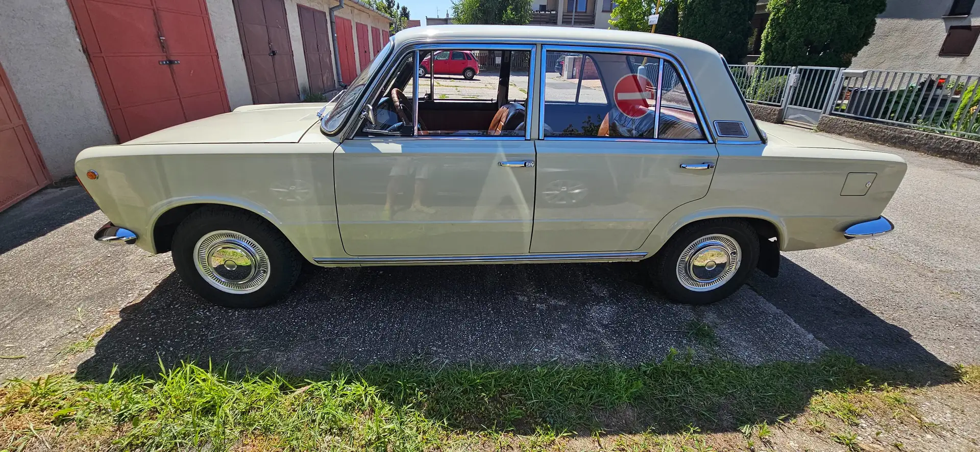 Fiat 130 125p - 2