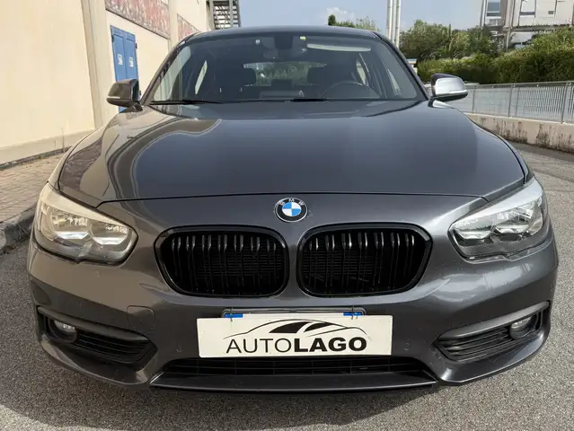 BMW 118 118d Business 5p auto