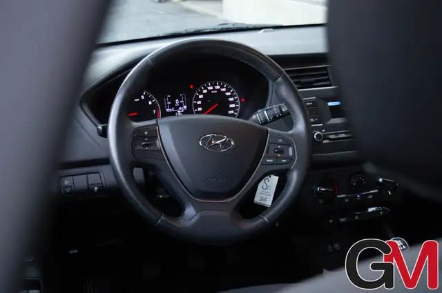 Hyundai i20 view 8