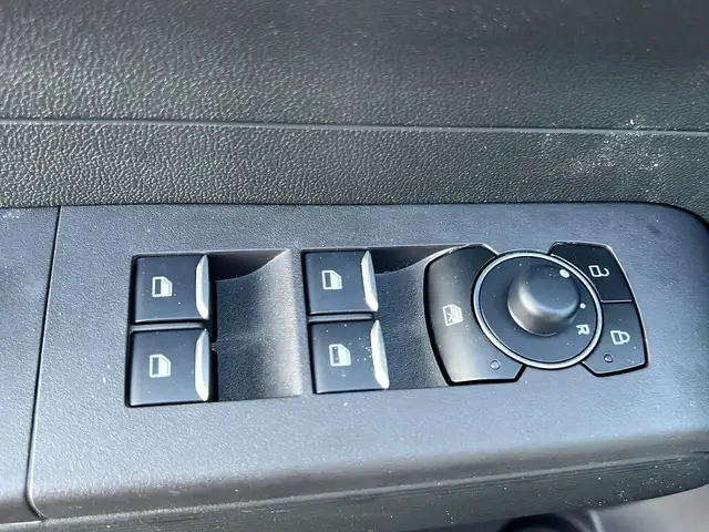 Ford Tourneo Courier view 14