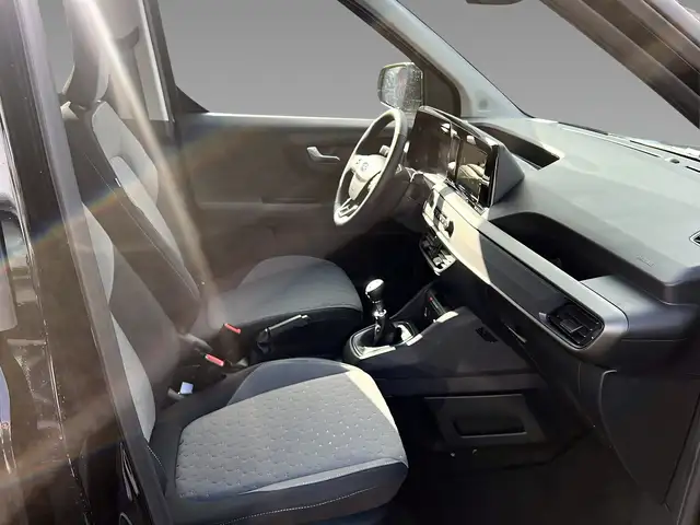 Ford Tourneo Courier view 12