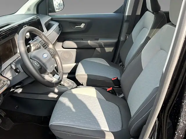 Ford Tourneo Courier view 9