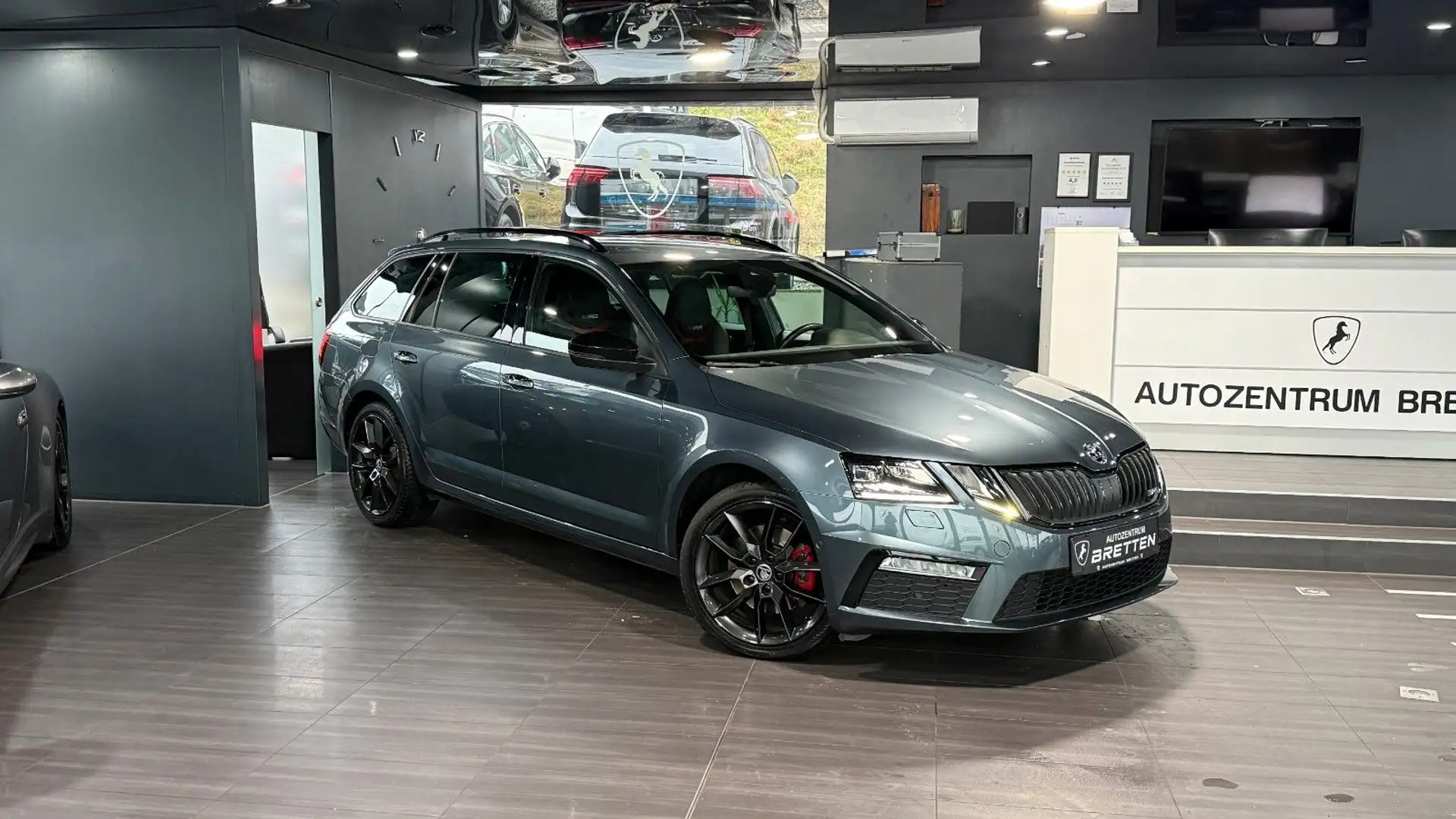 Skoda Octavia 2.0 TDI Combi DSG*RS*4x4*Kamera*ACC*AHK - 1