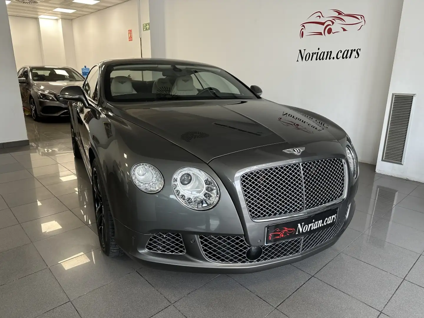 Bentley Continental W12 GT Gris - 1