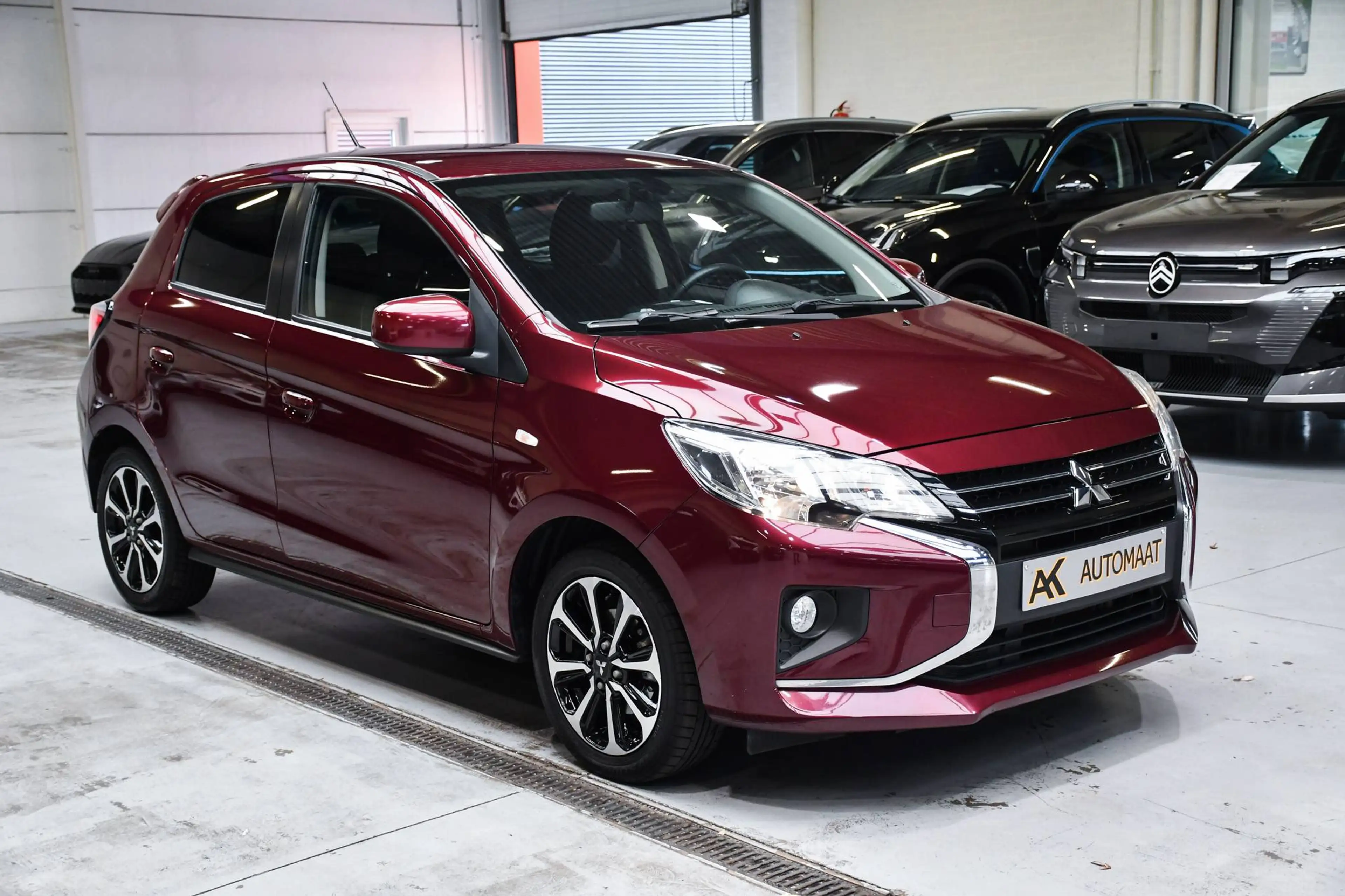 Mitsubishi Space Star Space Star 1.2i Instyle CVT Automaat - NAVIGATIE / SMARTLINK / AIRCO / CC — photo 2