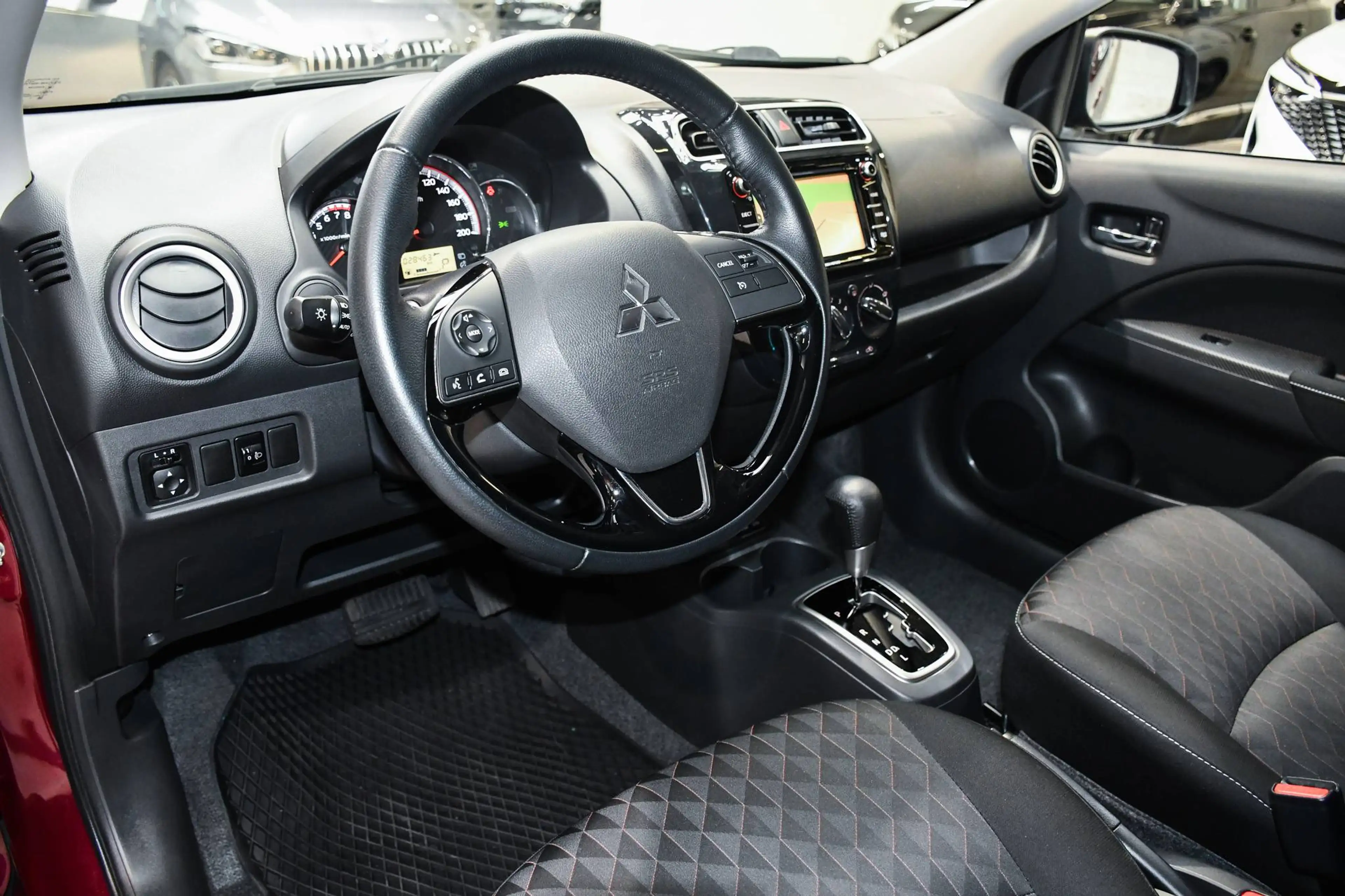 Mitsubishi Space Star Space Star 1.2i Instyle CVT Automaat - NAVIGATIE / SMARTLINK / AIRCO / CC — photo 8