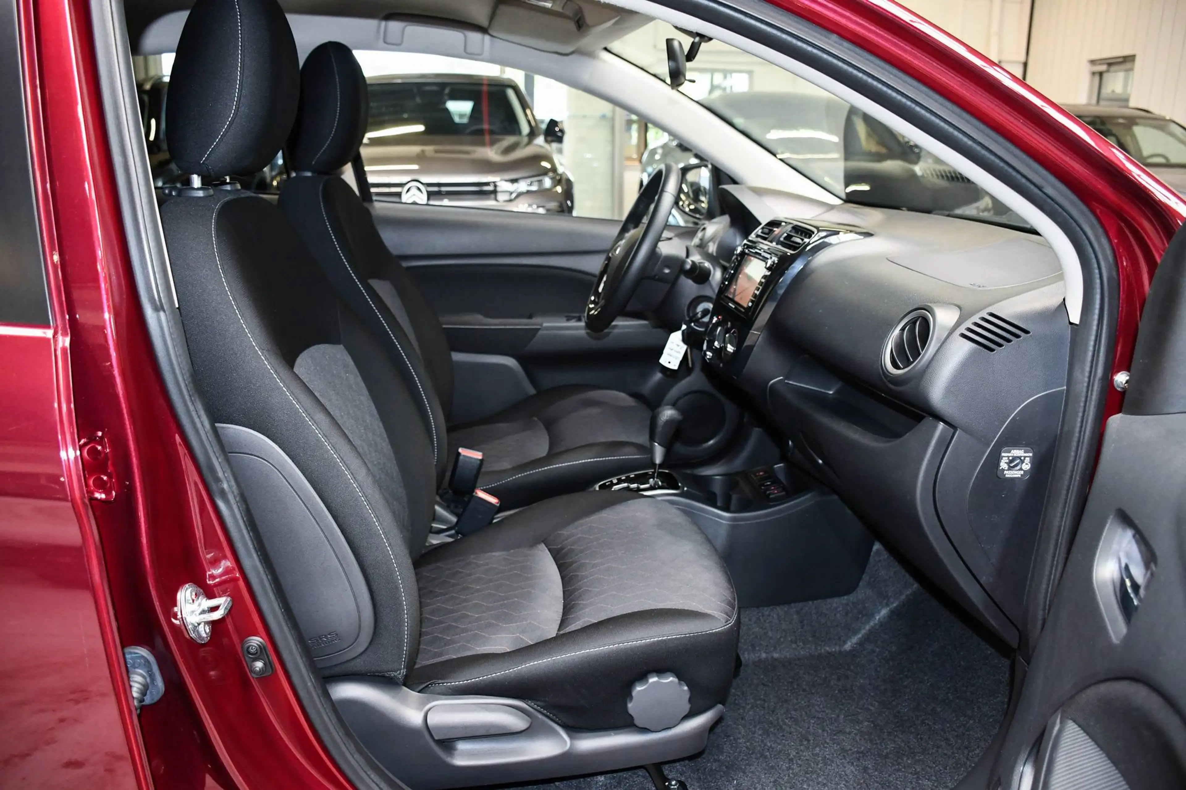 Mitsubishi Space Star Space Star 1.2i Instyle CVT Automaat - NAVIGATIE / SMARTLINK / AIRCO / CC — photo 6