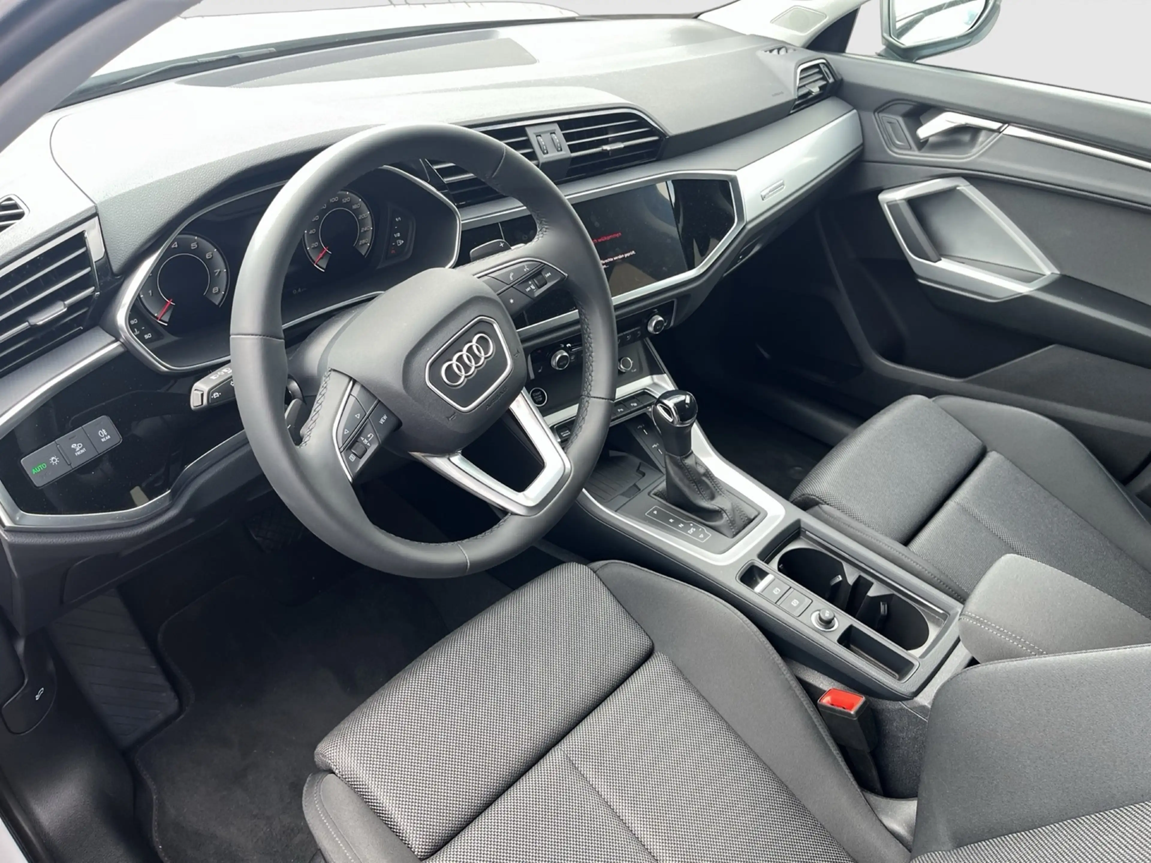 Audi Q3 advanced 35 TFSI 110(150) kW(PS)S tronic — photo 4