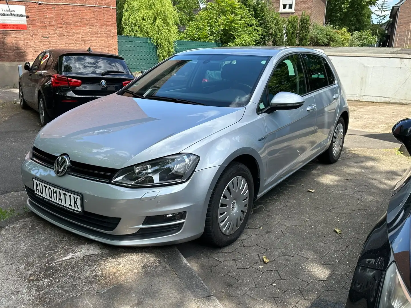 Volkswagen Golf VII Lim. Cup BMT-Automatik-Navi-Klima Silber - 1