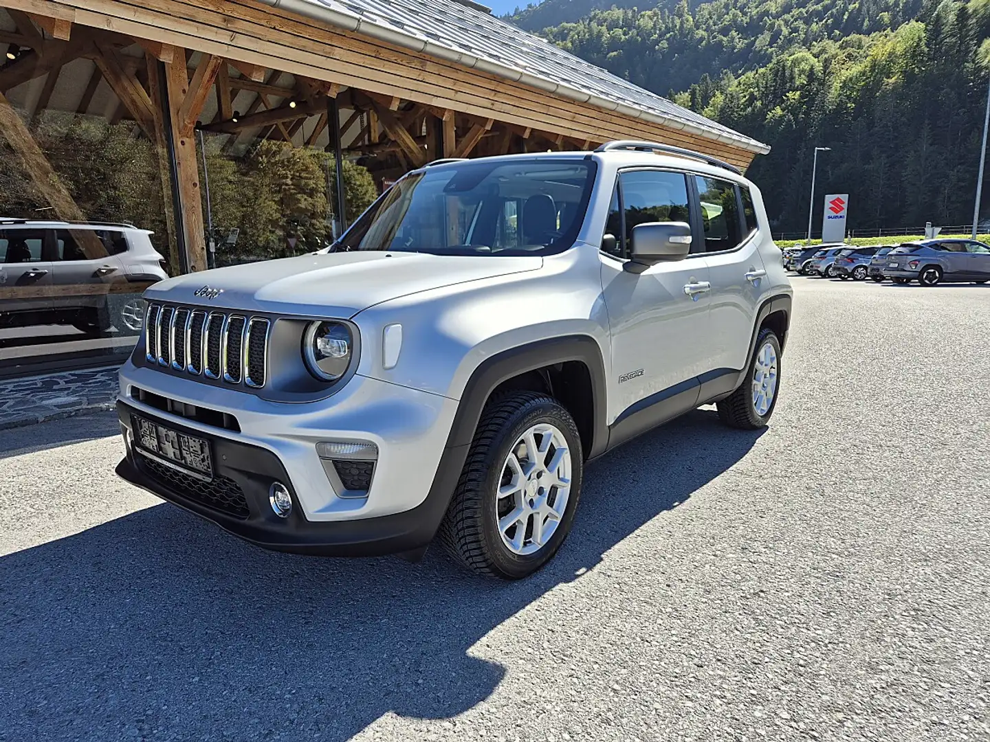 Jeep Renegade 2,0 MultiJet II AWD 6MT 140 Limited Silber - 1