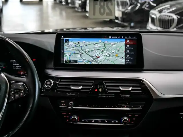 BMW 5 Series view 12