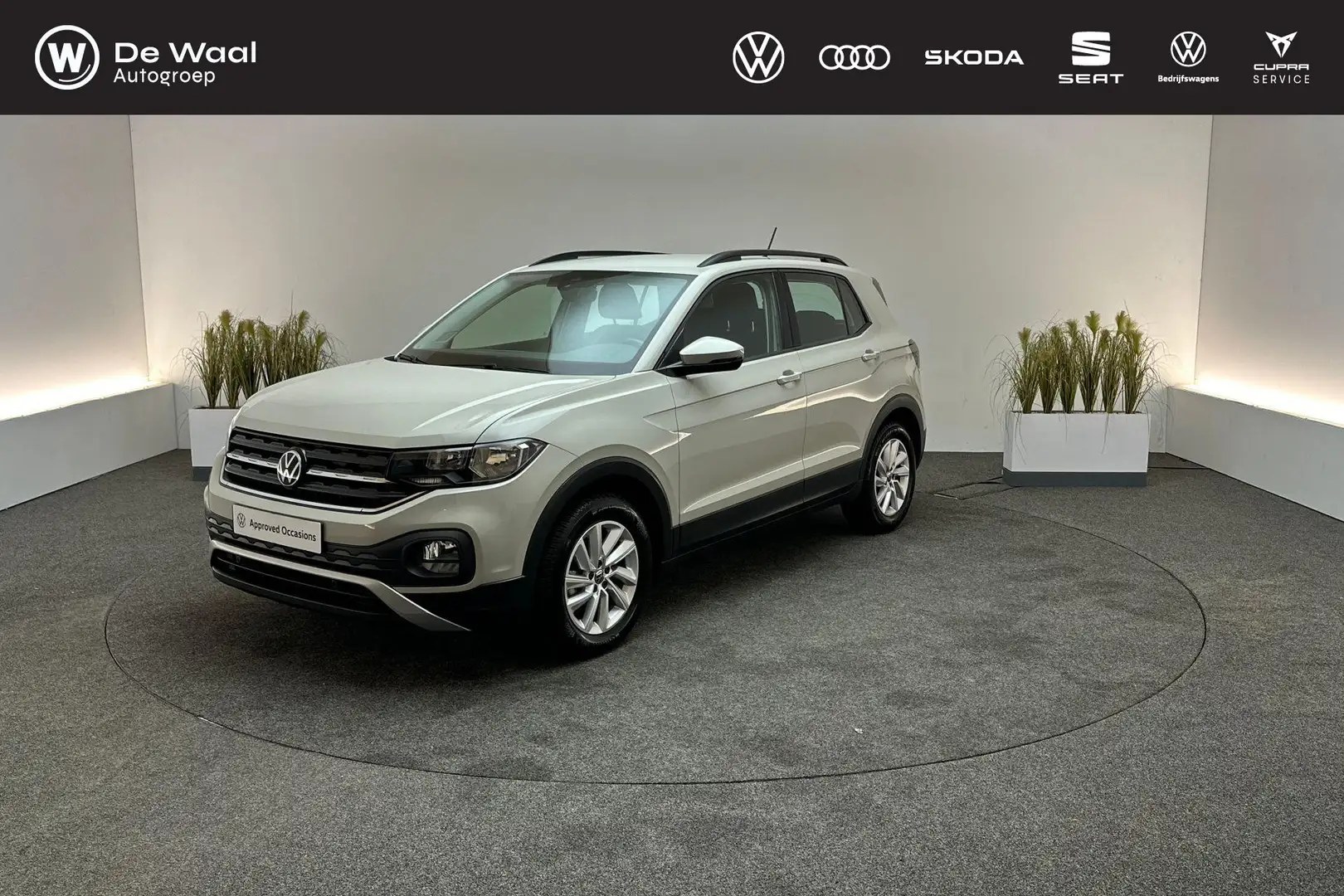 Volkswagen T-Cross 1.0 TSI 95pk Life | Parkeersensoren V+A, Adaptive Grijs - 1