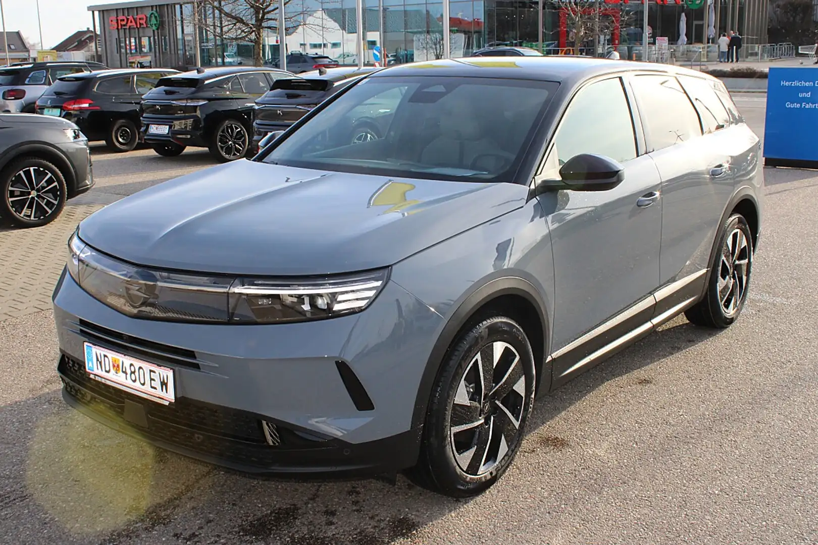 Opel Grandland 1.2 MHEV GS Aut. Grau - 1