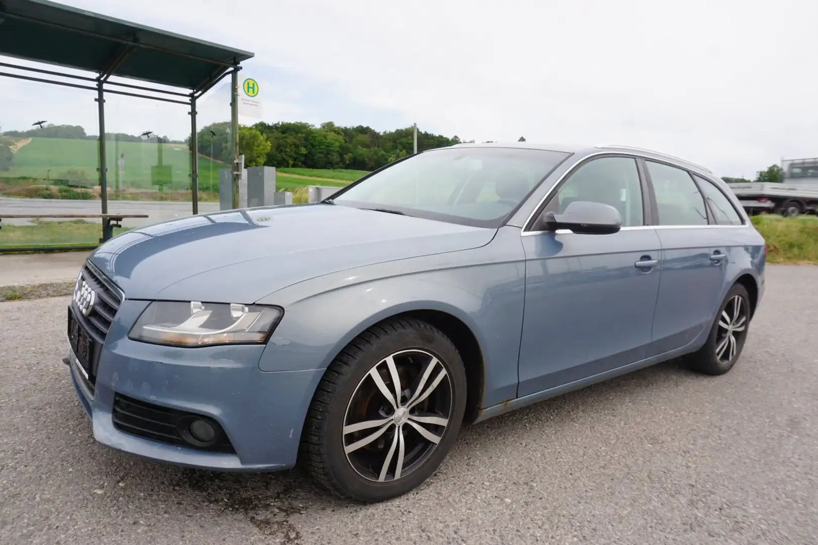Audi A4 2.0 TDIe DPF Basis Blau - 2