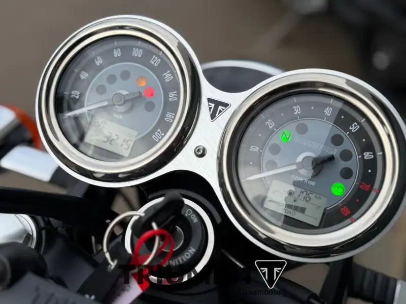 Triumph Bonneville T120 - foto 8